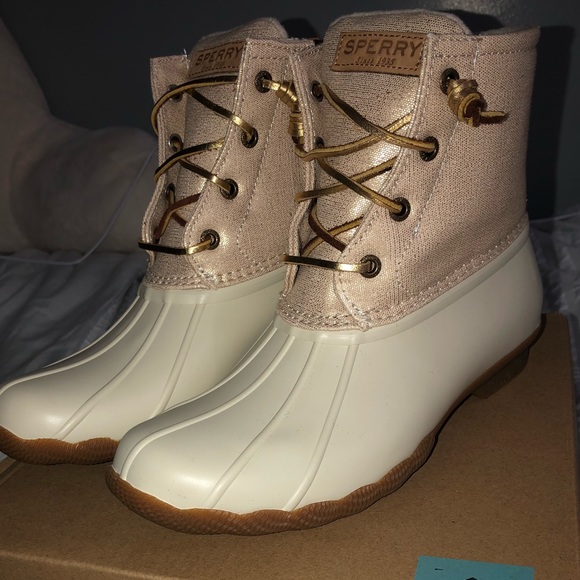 women's saltwater metallic duck boot